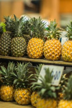 Fresh Pineapples - VNA Import & Distribution Ltd - Mauritius