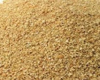 Layer Feed Egg Size Enhanced Yolk Color Improved Protein Content High Digestibility Enhanced Shell Strength Improved Packaging Export-quality - AGROCARTE EXIM ENTERPRISES PVT LTD - India