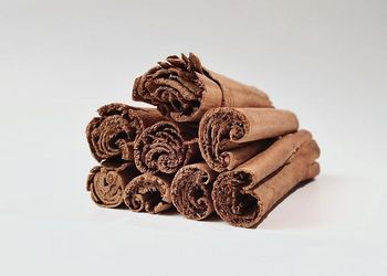 Ceylon cinnamon Place of Origin Sri Lanka Grade Alba, C5 Special, C5, C4, M5 & M4 Packaging Polybag, Vccum seal packages, glass - World Weaver Ventures - Sri Lanka