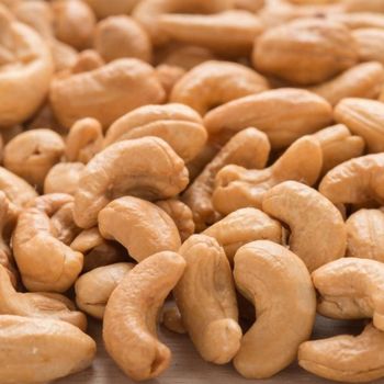 Fresh Raw Cashew Nuts Bulk Sale High Quality Cashew Nuts Wholesale Natural Flavor Cashew Nuts - AGRONOVA - United States