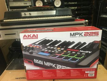 Akai MPK225 MIDI Keyboard Controller 25 key /MIDI /USB  //BRAND NEW// - M P S LLC - Philippines