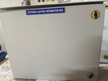Three Phase 2 Way Outdoor Lighting Power Distribution Box Frequency 60 Hz Phase Three Phase Voltage Rating 415v Rated Voltage 415 - Ohmkar Connect - India