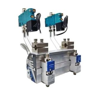 Hot Melt Glue Gun with Dual Solenoid Valves and Dual Module Spacing 65mm  - Guangzhou Keqirui Machinery Equipment Co., Ltd - China