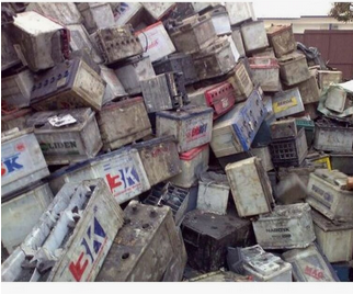 Battery Scrap / Car and truck battery drained lead battery scrap. Cheap. Free Shipping Worldwide - Almaa SCS - Belgium