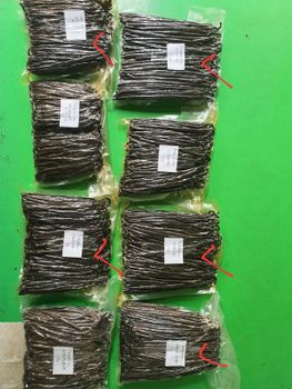 Vanilla Planifolia Grade A Type planifolia Features Organic Origin Indonesia Delivery Form Bag Spice Type Vanilla Packaging Size > 1000 g - PT BILRAM EXIM GLOSIA - Indonesia