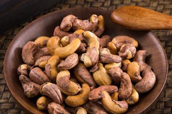 cashew nuts – product photo, Raw Cashew Nuts products found from trusted suppliers, wholesalers, manufacturers & exporters Listing