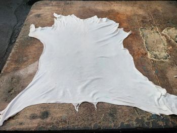 Pickle Goat Leather Color White Usage Shoe Lining Leather Type Nappa Thickness 0.4-0.6 - Wali Mohammed & Sons - India