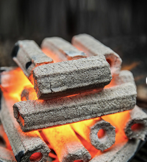 Free Shipping. Natural Wood White Oak BBQ Charcoal.100% High Quality Coconut Shell Charcoal Odorless BBQ Charcoal Briquette. - Almaa SCS - Belgium