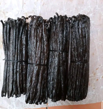 Vanilla Bean Texture Oily Origin Uganda Aroma Deep And Bold Quality Grade Gourmet Grade Moisture Content Consistent Processing Method - Abraham Business Consultants - Uganda