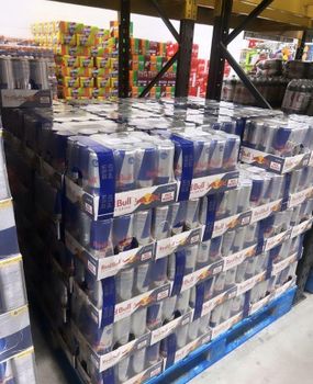 Red Bull & Redbull 250ml, 500ml for sale Red Bull 250ml Discount Offer Original Red Bull 250ml Energy Drink from PLANETE COMMERCE Red Bull & Redbull 250ml, 500ml for sale Red Bull 250ml Discount Offer Original Red Bull 250ml Energy Drink - PLANETE COMMERCE - France
