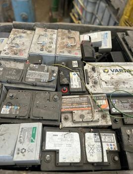 Used Car, Truck Dry Batteries, recyckle batteries - Si Meditalk Limited - United Kingdom