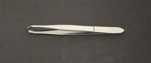 Quality Beauty Tweezers Flat Squared Tips Sf15133 - KUM Beauty Shanghai Co., Ltd. - China