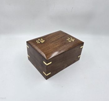 Wooden urn box ( brass paw) Dimensions 6x4 Inch Material Wooden With Brass Corner Color Options Mango, Acacia, Sheesham, - Avon Handicrafts - India