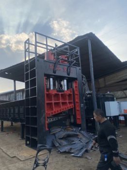 Heavy Duty Scrap Metal Steel Copper Aluminum Hydraulic Gantry Guillotine Shear Cutting Shearing Recycling Machine for Steel Plant  - Jiangyin Unite Top Heavy Industry Machinery Co., Ltd. - China