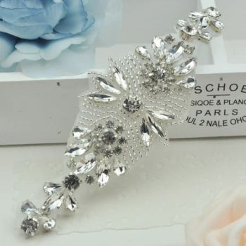 Fashion Beaded Rhinestone Applique Iron on Applique Wedding Jewelry Accessories - Marigold Garment Accessories Co., Ltd. - China