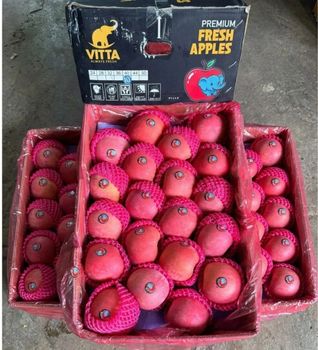 Fuji Apples/Fuji apples, with their crisp texture and sweet-tart flavor, are a delightful fruit that not only pleas from Red Oak Capital Spolka ZOO Fuji Apples/Fuji apples, with their crisp texture and sweet-tart flavor, are a delightful fruit that not only pleas – product photo, Top Quality Products