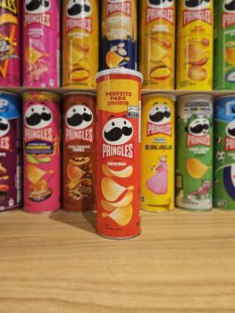 Order Pringles Original Crisps 40g and 165g Today Premium Quality Potato Snacks with Wholesale Price and Reliable - PLANETE COMMERCE - France