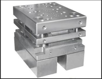 Customized Hot Runner System 12 24 48 64 72 Cavities Plastic Cover Injection Moulds Maker - Eastone Mould Industry LTD - China