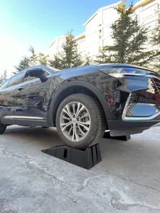 Gt-30p Plastic Vehicle Service Car Ramp Portable Car Lifts Slope for Vehicle Maintenance Repair Oil Change - Qingdao Workercare Tools Manufacture Co., Ltd. - China