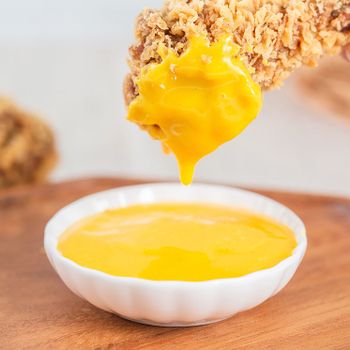 Premium Quality Chinese Yellow Mustard Sauce Oriental Honey Yellow Mustard Sauce For Hotdog And Fried Chicken - Dalian Nuoen Food Limited Company - China