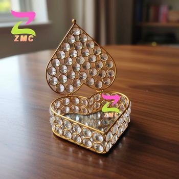 Artificial Jewellery Box Brand ZMC Color Golden Ideal For Gift Shape Heart Shape I Deal In New Only Usage/Application - Zee Metal Collection - India