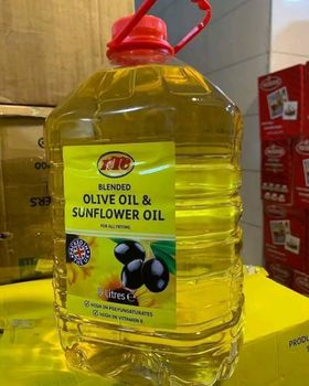 Wholesale Customized High Quality Carrier Oil Organic Sunflower Oil for Cooking in Bulk from DAEWKAEW PANTAMANG Co., Ltd Wholesale Customized High Quality Carrier Oil Organic Sunflower Oil for Cooking in Bulk - DAEWKAEW PANTAMANG Co., Ltd - Thailand