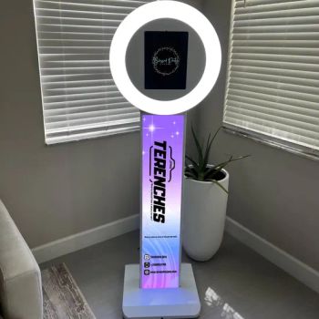 2025 New Popular Portable Vogue Booth Shell Ring Light Party Selfie Kiosk iPad Photo Booth - Anhui Xianwei E-Commerce Co., Ltd - China