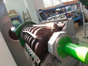 Scrap Glass Bottles Recycling Cutting Plastic Crushing Machine Price - ZHANGJIAGANG LANGBO MACHINERY CO., LTD. - China