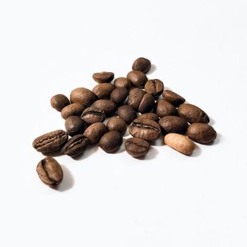 100% Natural Robusta Coffee Bean Sourced Directly Robusta Coffee Bean Fresh From Farms For Wholesale International Orders - THE GREEN INTERNATIONAL LIMITED - Tanzania