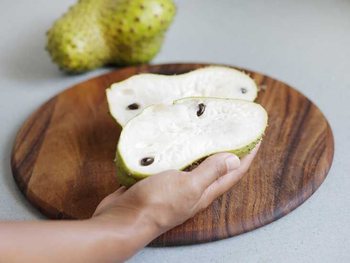 Bulk supply soursop factory price export grade fast delivery wholesale - Mundus Exports Pty Ltd - South Africa