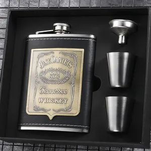 Custom Gift Set Stainless Steel 8oz Brown PU Leather Wrap Hip Flask Sets for Whiskey - Yiwu Sake Trading Co., Ltd - China