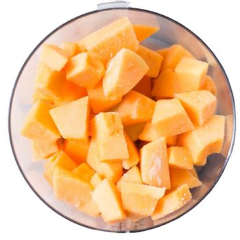 The best frozen cantaloupe and fresh sweet hami melon for sale - VIET D.E.L.T.A INDUSTRIAL CO., LTD - Vietnam