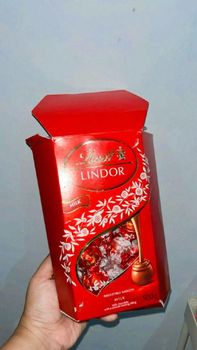 Perfect Lindt Chocolate Premium Rich Taste Smooth Texture Excellent Quality Wholesale Price - PLANETE COMMERCE - France