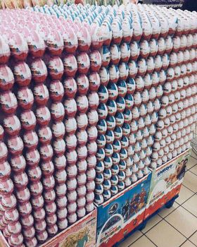 Fresh Kinder Joy Surprise Creamy Chocolate Egg Offering Delicious Flavor And Fun Toy Wholesale Price - PLANETE COMMERCE - France