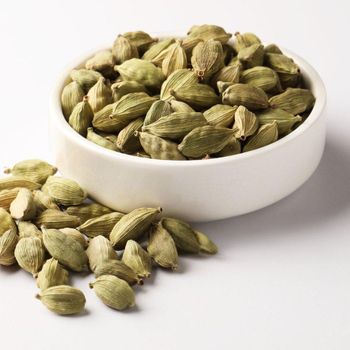 Natural Premium Green Cardamom Wholesale Distributor – Carefully Selected Export Quality Green Cardamom Pods for Spice Processing, Tea Blends, Baking, Seasoning, Herbal Remedies and Food Manufacturing with Bulk Supply, Custom Packaging Solutions and Fast Global Shipping - agroturaspzoo - Poland