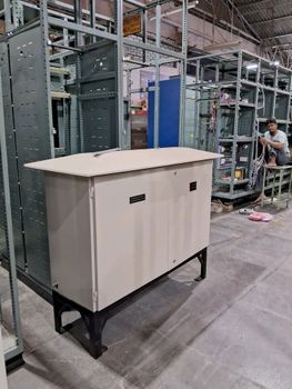 Three Phase 2 Way Metal Feeder Pillars Control Panel Material CRCA Usage Industrial Phase Three Phase Rated Voltage 415 - A C Power System - India