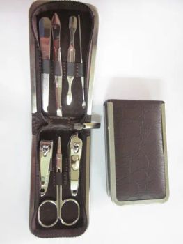 7 Sets of Simple Promotional Carbon Steel Manicure Set MOQ 3000PCS Logo Available Delivery 25days Usage Commercial Model NO. - Foshan Fengdeli Nail Clippers Manufacturing Co., Ltd. - China