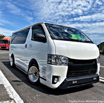 2020 Used Toyota Hiace Van with Leather Seats Dark Interior RWD Drive - Smart Agri GmbH - Germany
