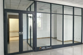 Aluminium Office Partitions Size 10ft ht Design SBLSWI Height 10 Feet Color Any colour Brand SBLSIW2025 Glass Type - SBL Space Wood Interiors - India