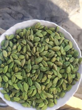 Green Cardamom Size 6 to 8 mm Seed Color Black Packaging As per customer Pod Size Range 6mm To 8mm And Above Grading Basis Size, Color, And Appearance - Svaposhi LLP - India