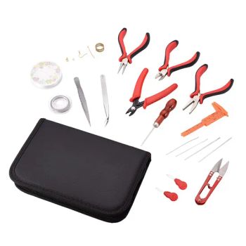 Stainless Steel Manicure Pedicure Instruments Sets with Case - FUZHOU LIWANG ELECTRONIC TECHNOLOGY CO., LTD. - China