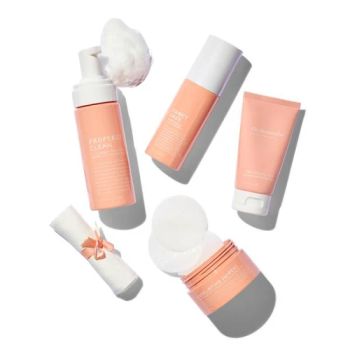 Private Label Natural Vegan Whitening Camping Travel Mini Size Skin Care Set - Rhine International Biotechnology (Guangdong) Co., Ltd. - China