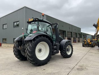 Valtra T214 Versu Tractor (ST26880) - EcoRoma GmbH - Germany
