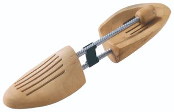 Hotel Supply Luxurious Wooden Wrinkle-Proof, Deodorant Adjustable Shoe Trees - Guangzhou Youde Hotel Supplies Co., Ltd. - China
