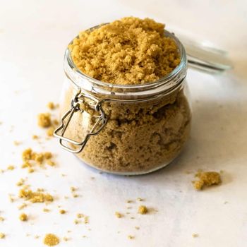 Brown Sugar Refined Golden Crystals With Authentic Sweet Taste For Food Ingredient Demand And Global - TOSOH INTERNATIONAL - South Africa