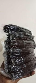 Vanilla Bean Grade A, B Place of Origin UGANDA Origin Other, Worldwide Max. Moisture (%) 30%-34% Ingredients 100% NATURAL VANILLA - EASTERN BLENDS - Kenya