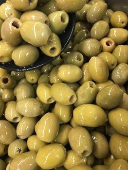 Fresh Olives Defect Rate ≤ 2% Hs Code 07099200 Fruit Size 2 – 5 Cm Oil Content 15 – 25% Storage Humidity 85–90% Moisture Content 65 – - BF GLOBAL TRADING (PTY) LTD - South Africa