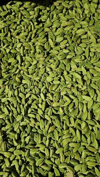 Green Cardamom 8mm - layer48 - United Kingdom