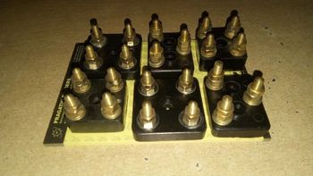 Pragathi Terminal Block Suitable For Single Phase Motors Color Black Brand Pragathi Part Number 1001/1002/1003/1004 Maximum Operating Temperature - Pragathi Traders - India