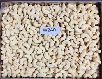 Cashew Kernel Origin Nigeria Quality Standard Ww320 Packaging Method Vacuum - SAMJOSE INTER BIZNESS LINKS LIMITED  - Nigeria
